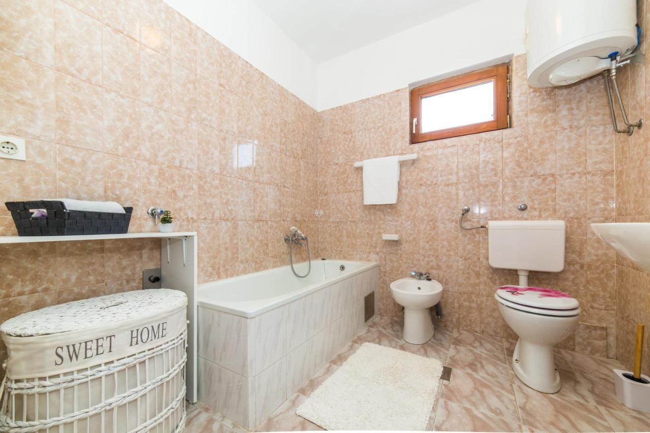 Holiday Home Villa Marija Radosic  Kültér fotó