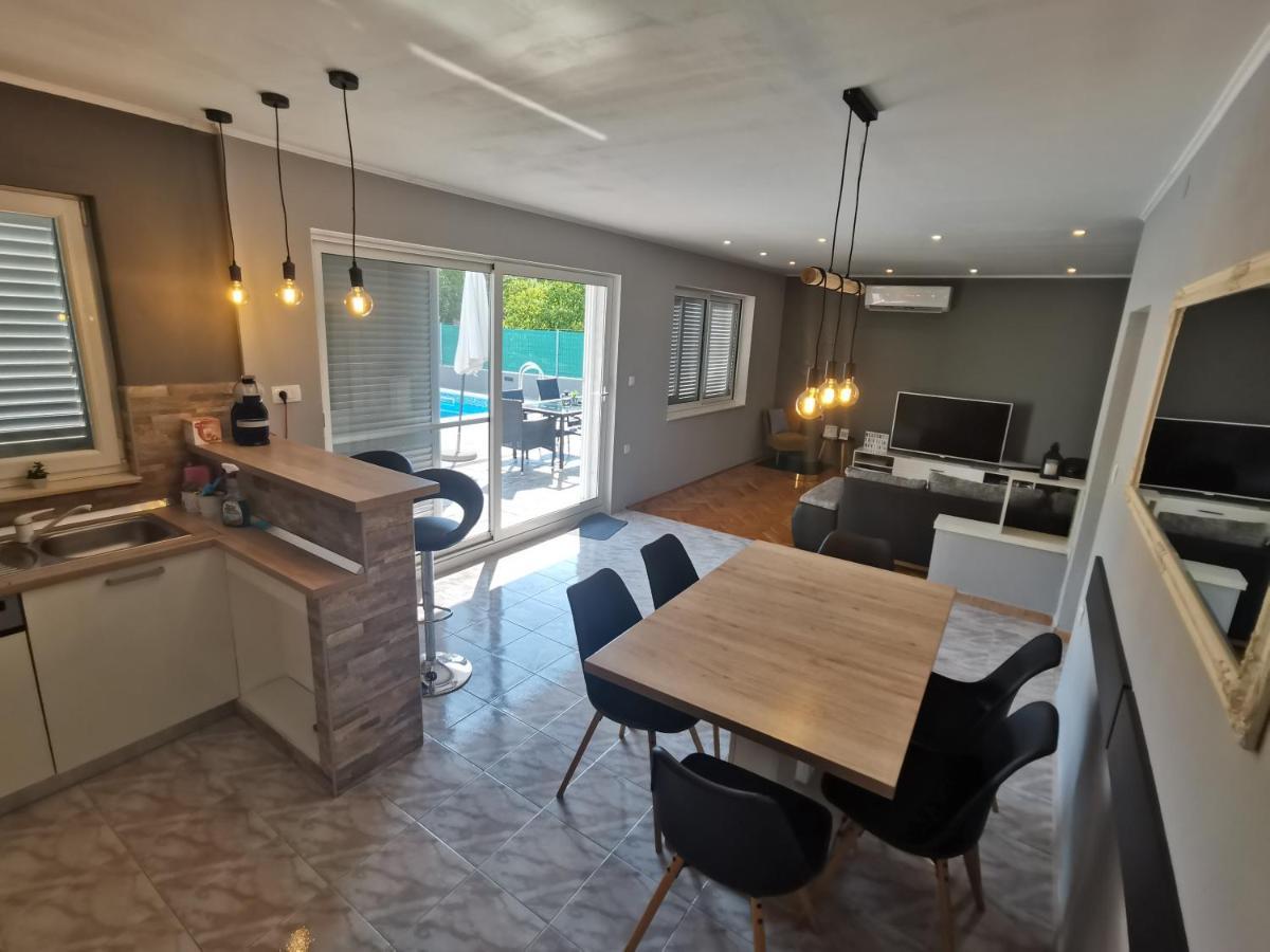 Holiday Home Villa Marija Radosic  Kültér fotó